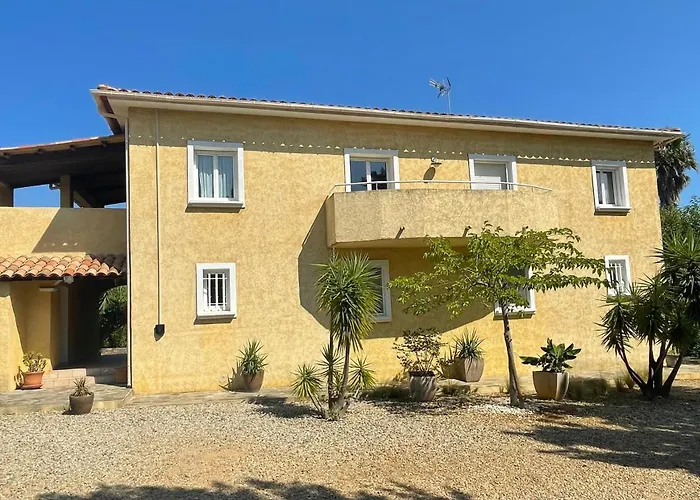 Rez De Chaussez De 4 Personnes